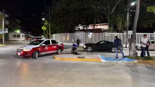 ¡Choque por alcance en la colonia Morelos deja daños materiales frente a Ceramat!