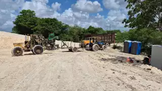 Campesinos bloquean el acceso al Tramo 7 en la vía  Chetumal-Escárcega 