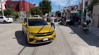 Un repartidor de Boston Pizza resultó lesionado en un accidente. El percance ocurrió en el fraccionamiento Arcila.