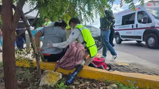 Pareja de motociclistas resultó lesionada en la avenida Baluartes.