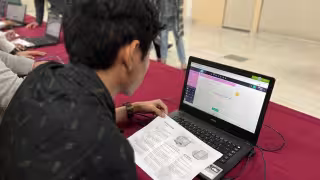 Preinscripciones escolares 2026 arrancan con quejas por lentitud del sistema en Carmen