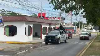 Exfuncionario de Carmen continúa detenido por amenazar con arma de Fuego a Franelero