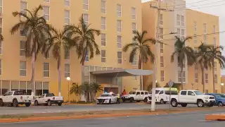 Al parecer, se recibió una llamada de emergencias donde indicaban de personas fuertemente armadas