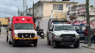 La víctima recibió los disparos en el área del abdomen, por lo que fue atendido por paramédicos