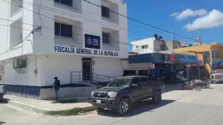 Fiscalía de Campeche detiene a dos hombres, asegura presuntas drogas y armas