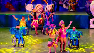 Reyes del DIF Carmen 2026 reciben coronas en una noche inolvidable