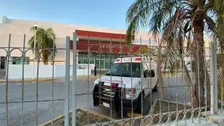 Albañil resultó gravemente herido tras caer desde cinco metros de altura