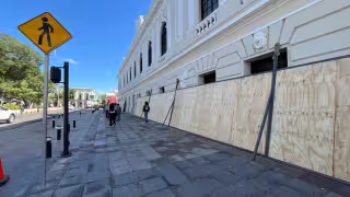 El Ateneo Peninsular de Mérida fue cerrado con vallas de madera