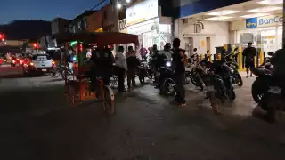 Un hombre tomó por error una motocicleta ajena en el estacionamiento de una tienda en Salsipuedes.