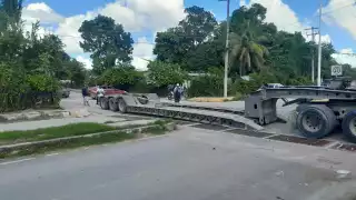 La falta de precaución de un conductor de tractocamión causó daños al pavimento en la colonia Fátima