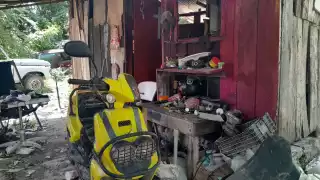 En Escárcega, roban motor y herramientas de taller de motocicletas