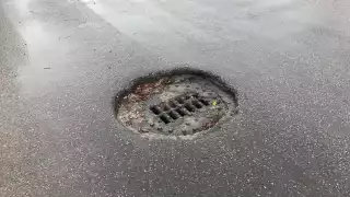 Peligrosas alcantarillas en calle Luis Cabrera en Chetumal