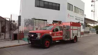 Una mochila abandonada en el hospital regional de Pemex en Ciudad del Carmen provocó una intensa movilización de cuerpos de emergencia