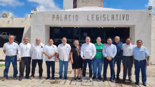 Barras y Colegios de Abogados en Campeche presentaron una iniciativa al Congreso local.