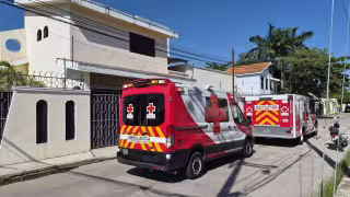 Un trabajador sufrió un accidente tras caer de unas escaleras en el fraccionamiento Miami.