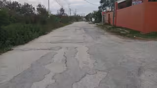Autoridades omisas ante deterioro vial en Fertimex
