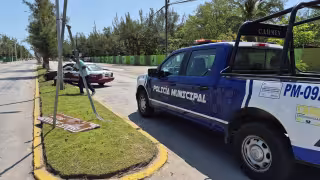 Dos versiones sobre accidente de taxi: distracción o falla mecánica