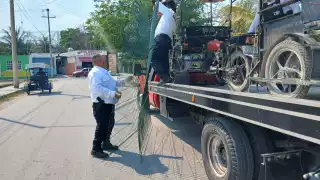 Conductores escapan, pero mototaxis con metal robado son asegurados en Champotón