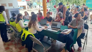 CFE atiende a más de 150 vecinos de Kanasín por apagones y problemas de energía