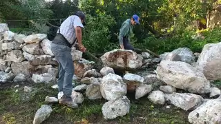 El arte de construir albarradas, agotador oficio que hoy en día sólo unos cuantos saben realizar