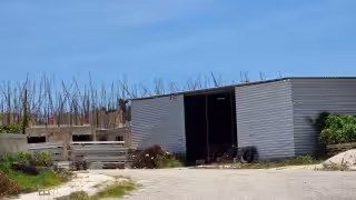 Más de tres mil casas detenidas por falta de autorización del Ayuntamiento