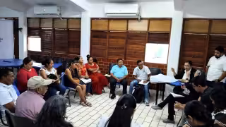 En Felipe Carrillo Puerto, la UAQROO y Sedetur impulsan la formación de capacitadores para prevenir la explotación infantil en turismo. El taller reunió autoridades y universidades.