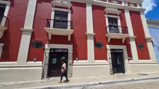 Cabildo de Campeche suspende sesión tras polémica con financieras