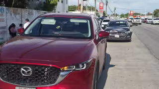 Un choque por alcance entre dos vehículos ocurrió sobre la avenida Cuatro Carriles en Ciudad del Carmen.