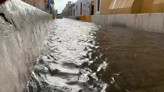 Campeche no ha recibido impactos directos, pero sí lluvias fuertes, tormentas eléctricas y vientos.