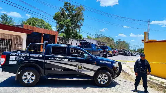 Los dos autos fueron retirados por la SSP junto al aseguramiento del taller