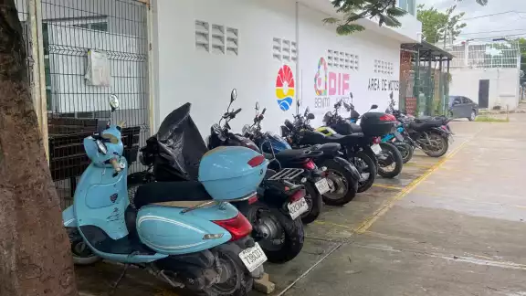 A través de las redes sociales, usuarios suelen vender autopartes hurtadas; también ocurre en los tianguis A través de las redes sociales, usuarios suelen vender autopartes hurtadas; también ocurre en los tianguis