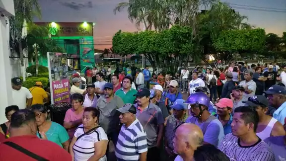 20 trabajadores del Ayuntamiento de Carmen fueron despedidos, la mayoría mujeres con más de 30 años de servicio