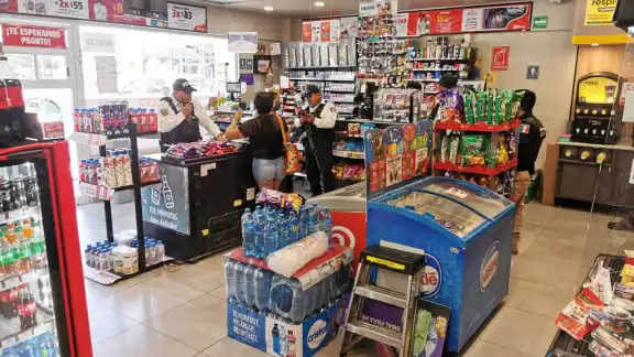 Elementos de la Policía Estatal Preventiva y de la Municipal exhortaron a la afectada a presentar su denuncia