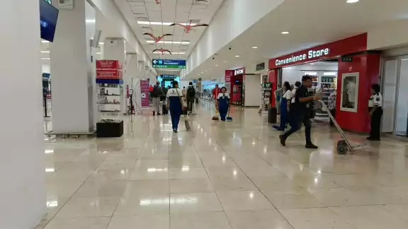 Hay lento arranque de vuelos en el aeropuerto de Mérida