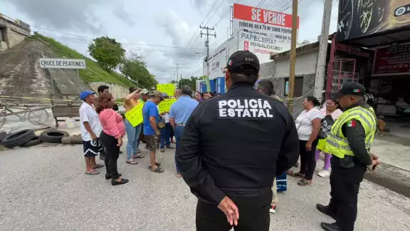 El bloqueo fue retirado tras una reunión con un representante del Gobierno de Yucatán El bloqueo fue retirado tras una reunión con un representante del Gobierno de Yucatán