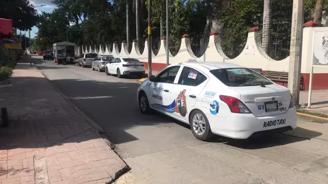 los afectados señalaron que los últimos meses el pasaje es escaso y la existencia de tantos taxis piratas, sin duda, los afecta aún más