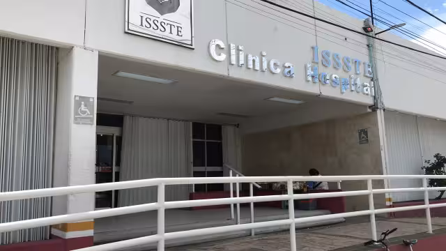 El Instituto de Seguridad y Servicios Sociales de los Trabajadores del Estado (ISSSTE) de Chetumal lleva los últimos tres días sin luz.