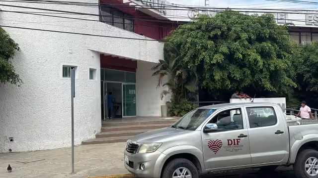 Alerta en terminal de combis evita posible rapto de menor