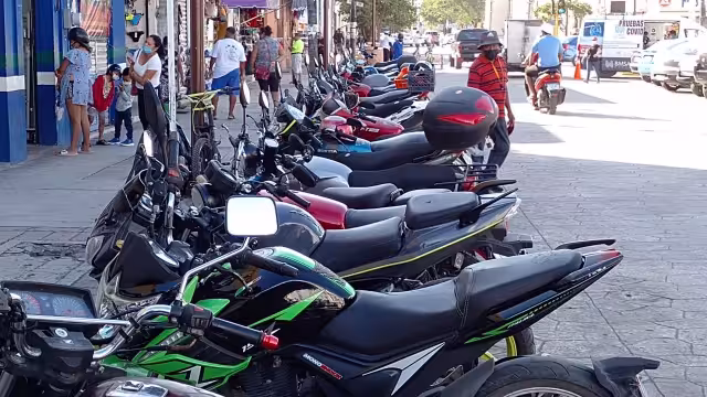 Pobladores del puerto presentan opiniones dividas debido a la presencia de los viene viene en el Centro