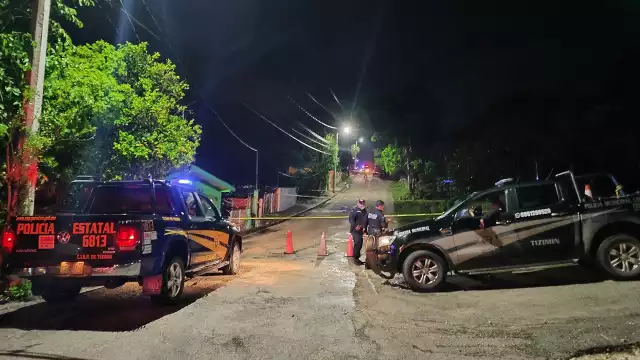 Policías acordonaron el área para el levantamiento del cuerpo