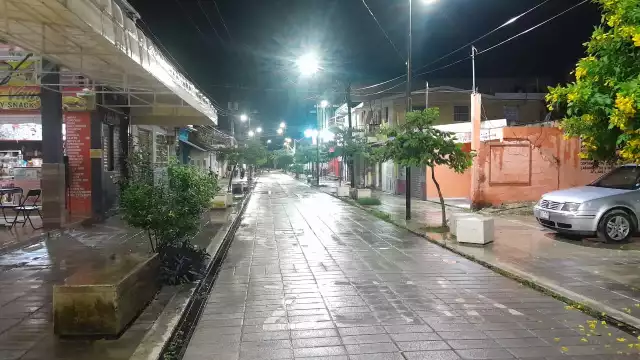 Escárcega ha visto lluvias moderadas desde la tarde.