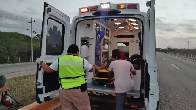 Un lesionado deja derrape de motociclista en la Mérida-Campeche