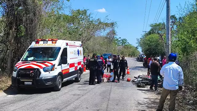 Paramédicos de la SSP atendieron a los dos motociclistas heridos