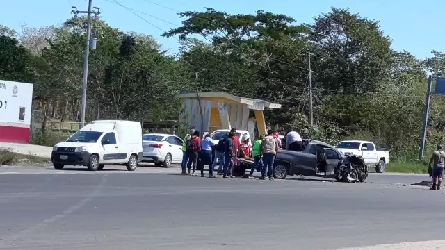 Guardia Nacional Investiga Accidente en Carretera Federal de Campeche