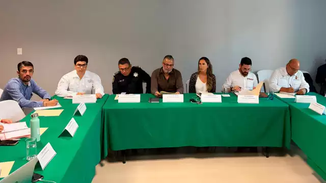 Autoridades de los tres órdenes de gobierno instalaron mesa de combate de tala.