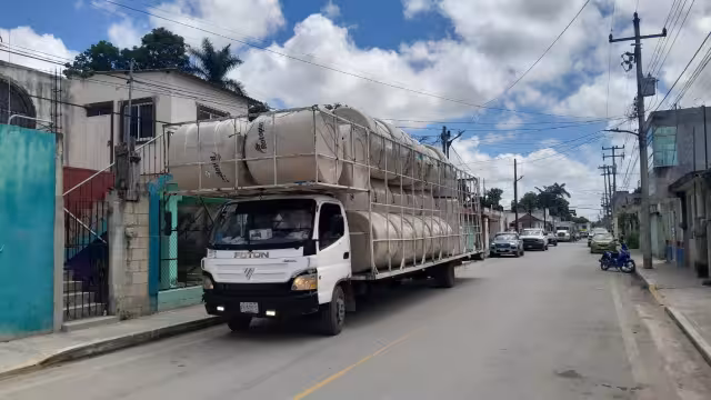 El conductor del camión no tomó las debidas precauciones y continuó su marcha