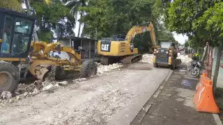 Abrirían ruta alterna en Atasta ante caos vial por obras de bacheo