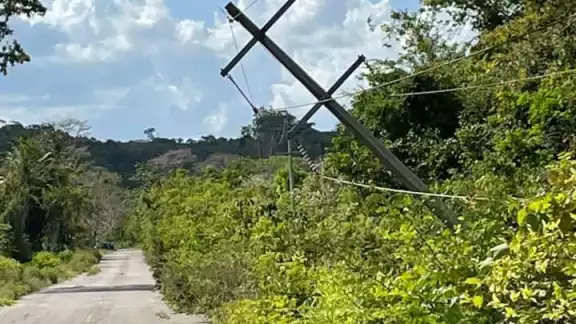 El servicio de electricidad no funciona de manera constante para muchos habitantes del estado.