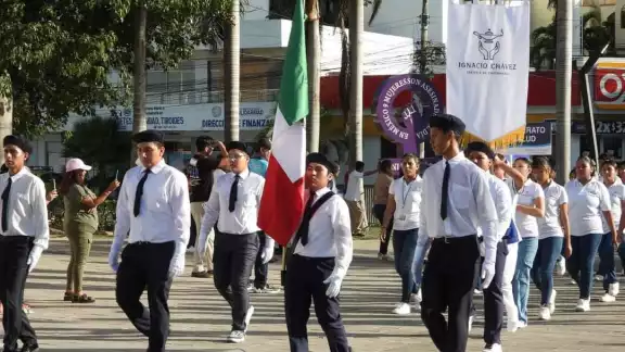 Playa del Carmen: Desfile conmemorativo a la Independencia de México contó con más de 4 mil participantes