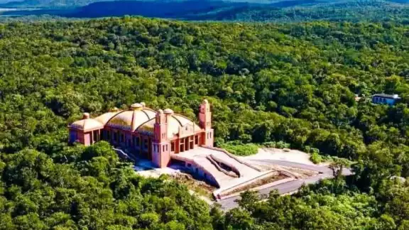 El Monasterio de Uayamón se ha convertido en un faro de esperanza El Monasterio de Uayamón se ha convertido en un faro de esperanza